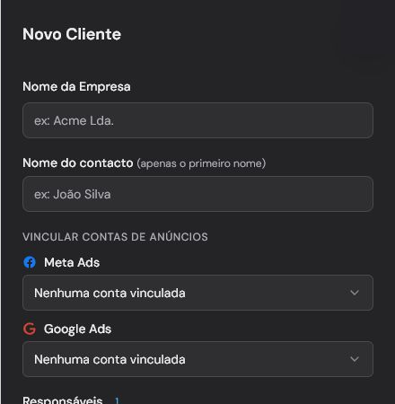 Diálogo Novo Cliente vazio com campos básicos e seletores Meta Ads e Google Ads.